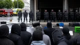 Cargas de la Ertzaintza en Vitoria dejan dos detenidos y versiones enfrentadas sobre heridos