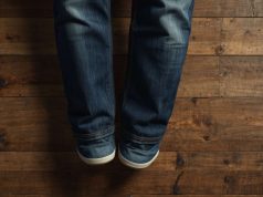 El truco simple y eficaz para acortar tu pantalón limpiamente El truco simple y eficaz para acortar tu pantalón limpiamente