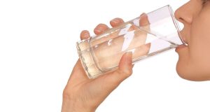 Cómo elegir bien un agua adecuada para tu edad y necesidades Cómo elegir bien un agua adecuada para tu edad y necesidades
